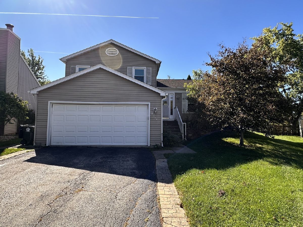 Homes Sold Rosewood Woodridge Illinois, 2717 Briarwood