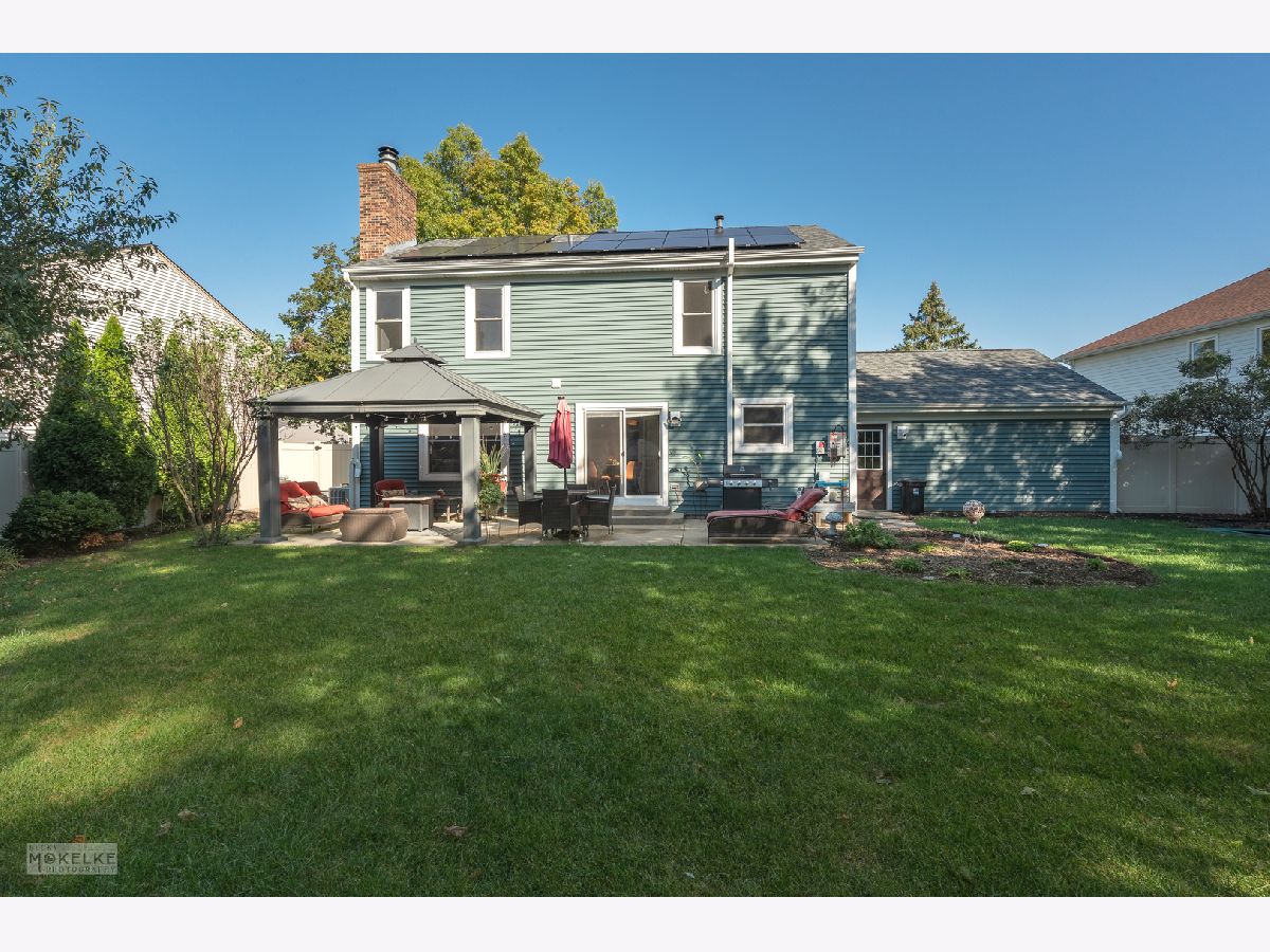 Homes & Condos & Townhomes Sold Windcrest Oswego Illinois, 111 Northampton