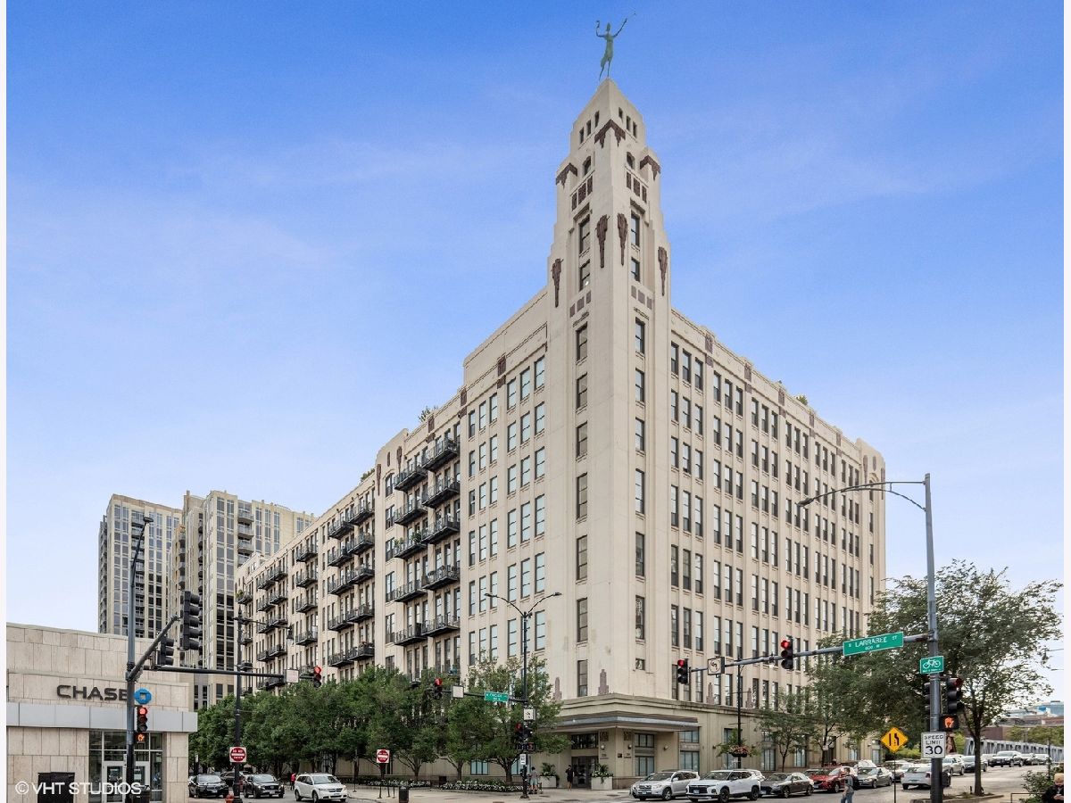 Condominiums Rented One River Place Chicago Illinois, 758 Larrabee