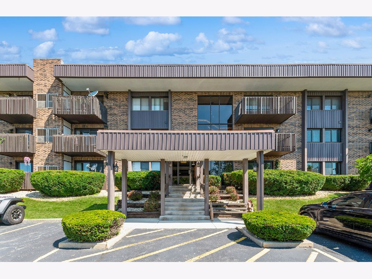 Condominiums Sold Woodlawn Terrace Joliet Illinois, 1500 Woodbridge