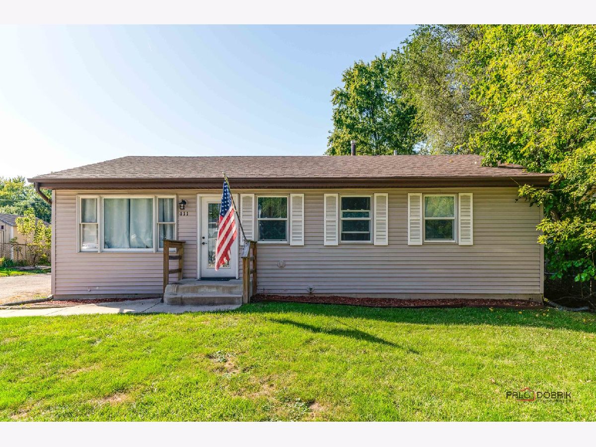 Homes Sold Sampson Sex Lakemoor Illinois, 411 Santa Barbara