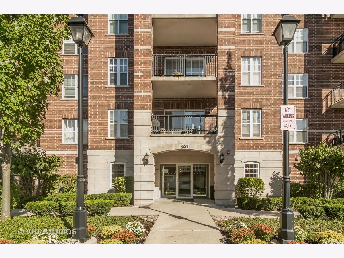 Condos & Townhomes Sold The Groves Of Palatine Palatine Illinois, 390 Mahogany