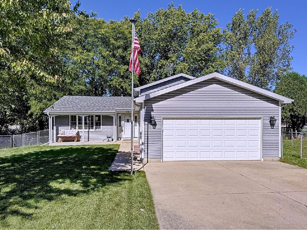 Homes & Condos & Townhomes Sold Winding Creek Mchenry Illinois, 5402 Abbey