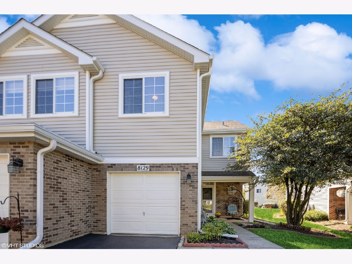 Townhomes & Condos Sold Reflections Darien Illinois, 8129 Ripple Rdg