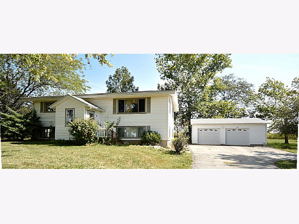  Sold Bethany Illinois, 1665 Country Rd 300e