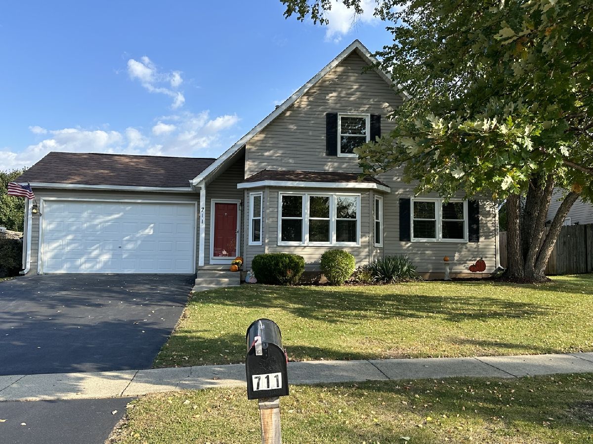 Homes & Condos & Townhomes Sold Willow Glen Genoa Illinois, 711 Aspen