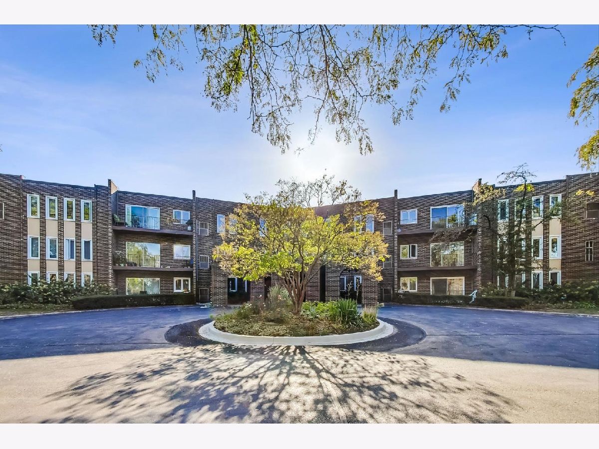 Condominiums Sold Sandpebble Walk Wheeling Illinois, 1500 Sandstone