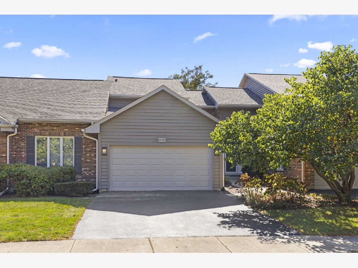 Townhomes Sold Saddlewood Glen Ellyn Illinois, 895 Saddlewood