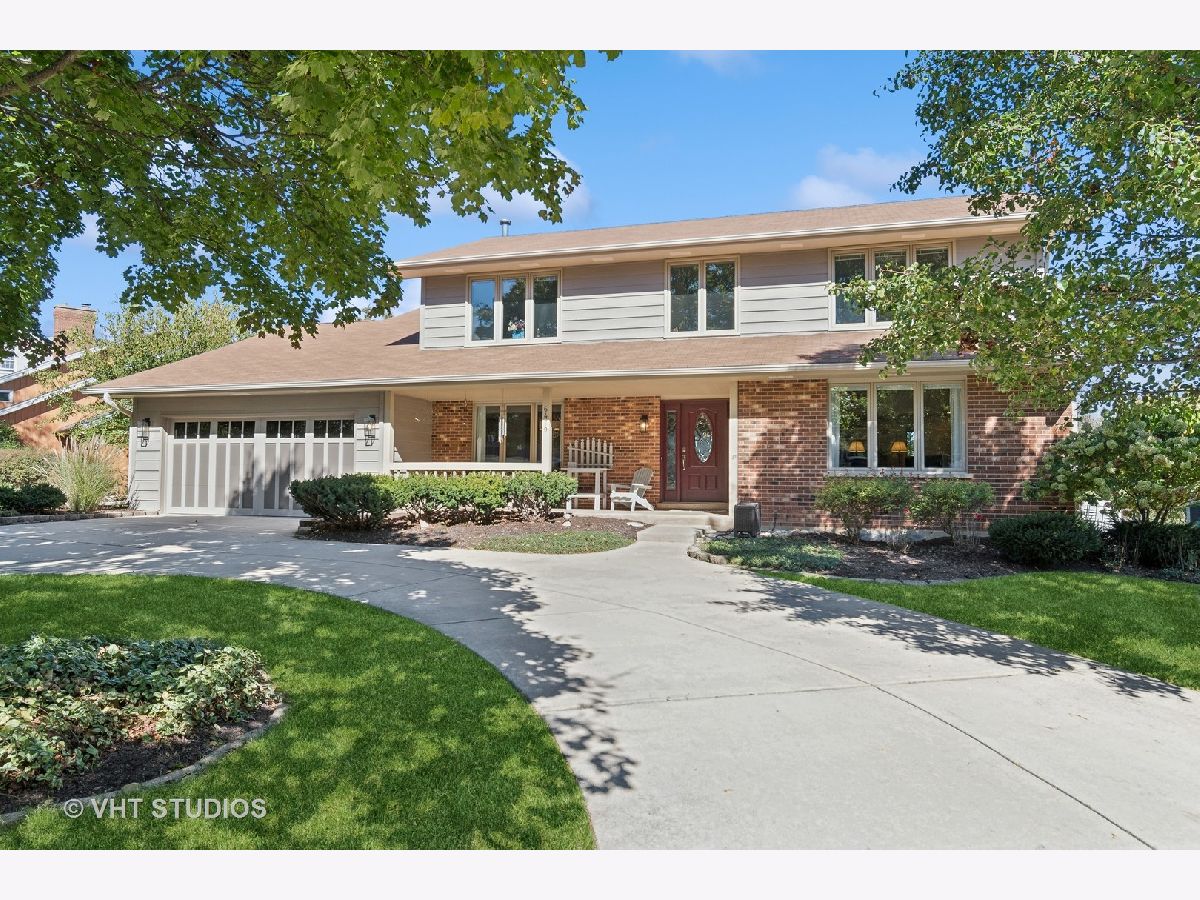 Homes & Condos & Townhomes Sold Green Trails Lisle Illinois, 6479 Bannister