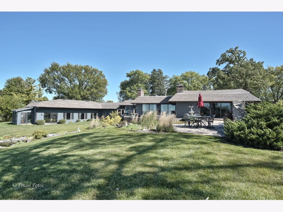 Homes & Condos & Townhomes Sold Fox Lake Hills Lake Villa Illinois, 25660 Columbia Bay
