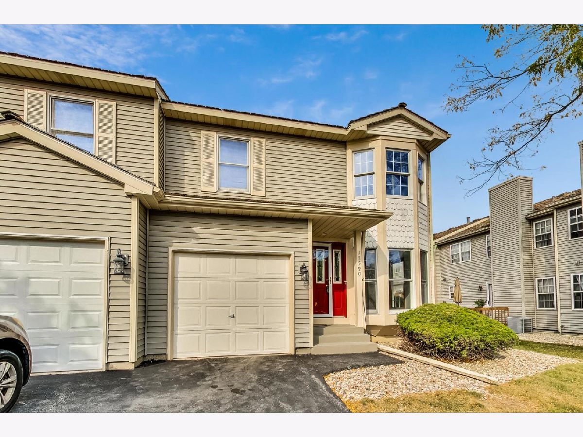 Homes & Townhomes & Condos Sold Country Towne Gurnee Illinois, 17590 Horseshoe