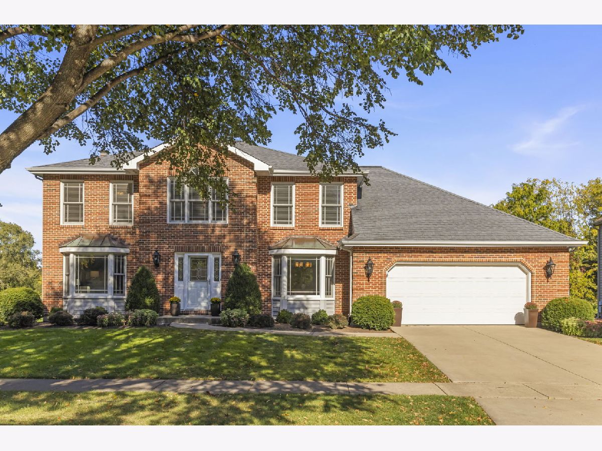Homes & Condos & Townhomes Sold Seven Bridges Woodridge Illinois, 6617 Greene