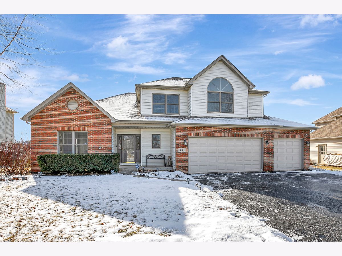 Homes & Townhomes Sold Deerpath Creek Oswego Illinois, 332 Morgan Valley