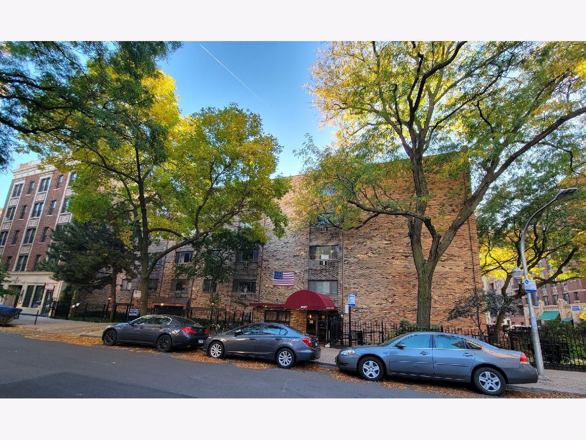 Condos & Townhomes Rented Park Harbor Chicago Illinois, 3620 Pine Grove