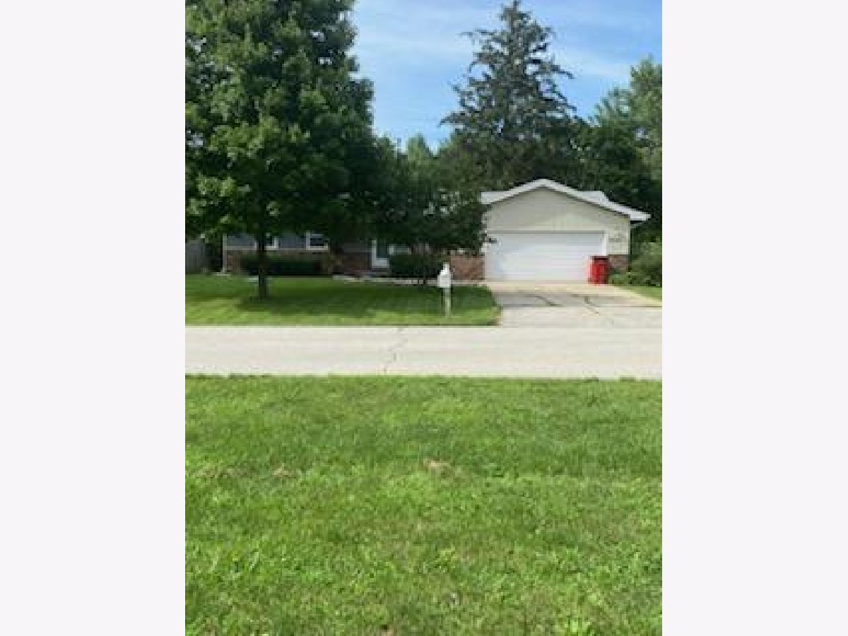 Homes Sold Rolling Acres Champaign Illinois, 2806 Rolling Acres