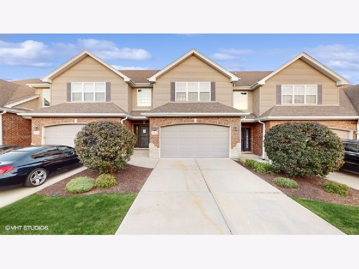 Homes & Townhomes Sold Alpine Heights Orland Park Illinois, 16513 Timber