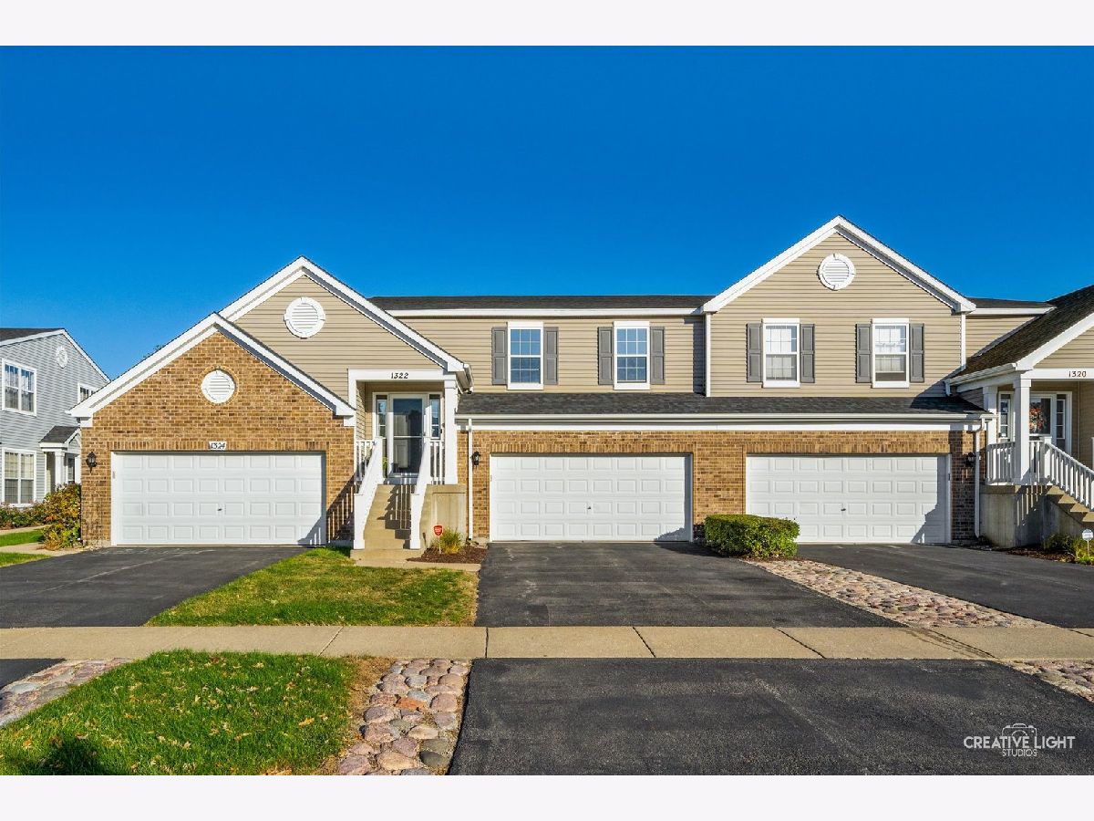 Townhomes & Condos & Homes Sold Hampton Glen Plainfield Illinois, 1322 Westhampton