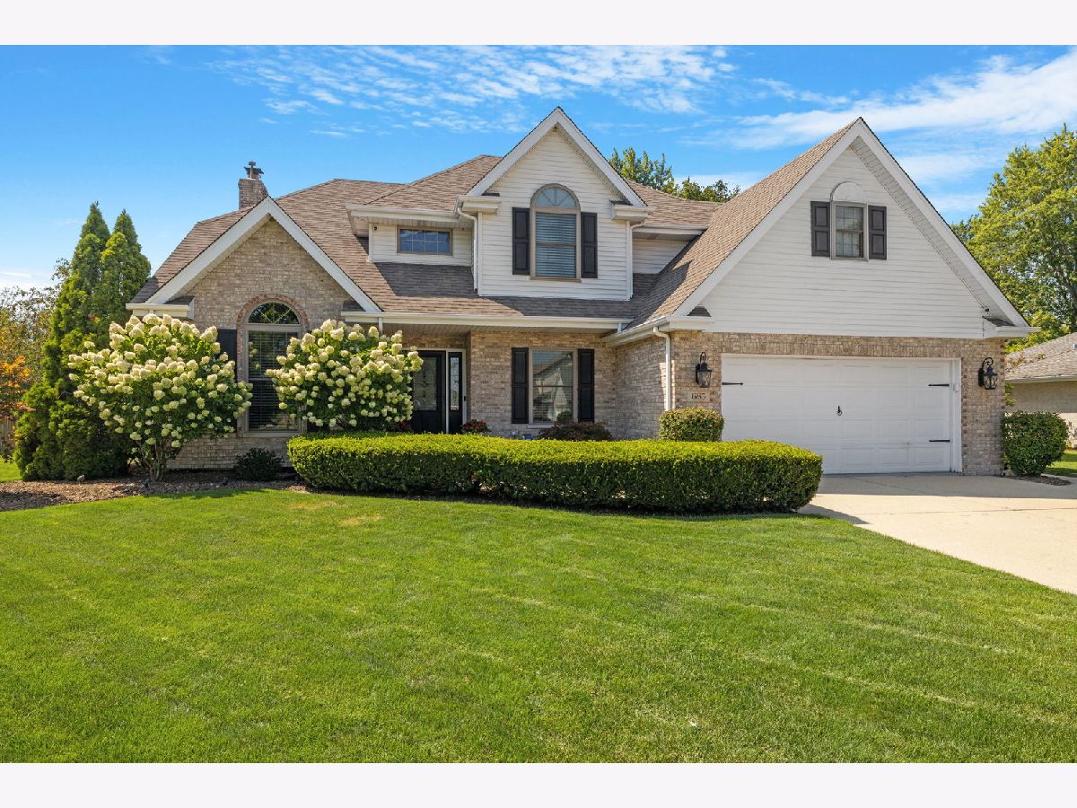 Homes Sold Hibernia Estates New Lenox Illinois, 685 Anderson