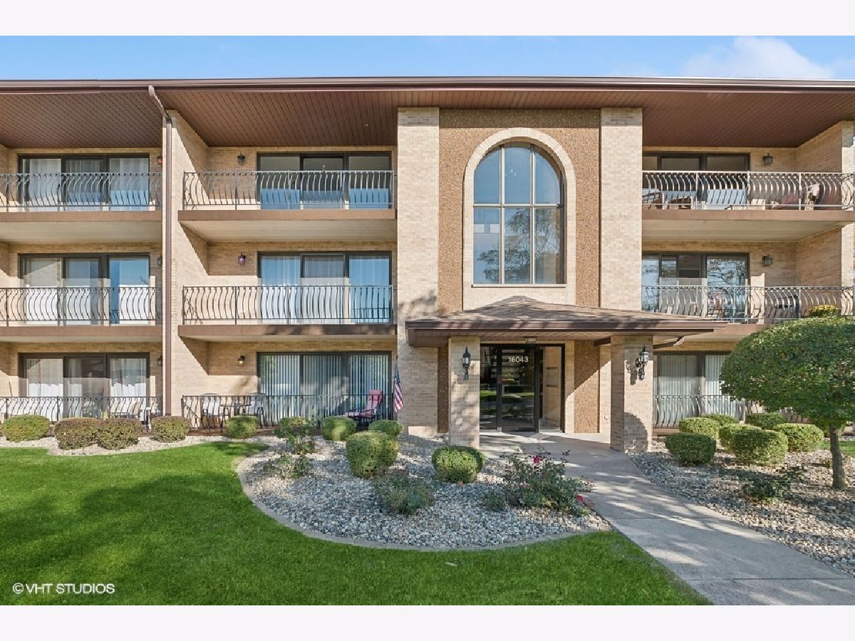 Condos & Townhomes & Homes Sold Clearview Tinley Park Illinois, 16043 Eagle Ridge