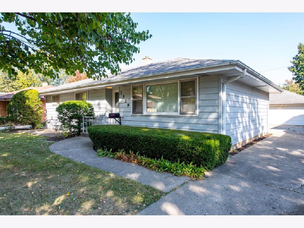 Homes Sold Berry Waukegan Illinois, 1329 Glenwood
