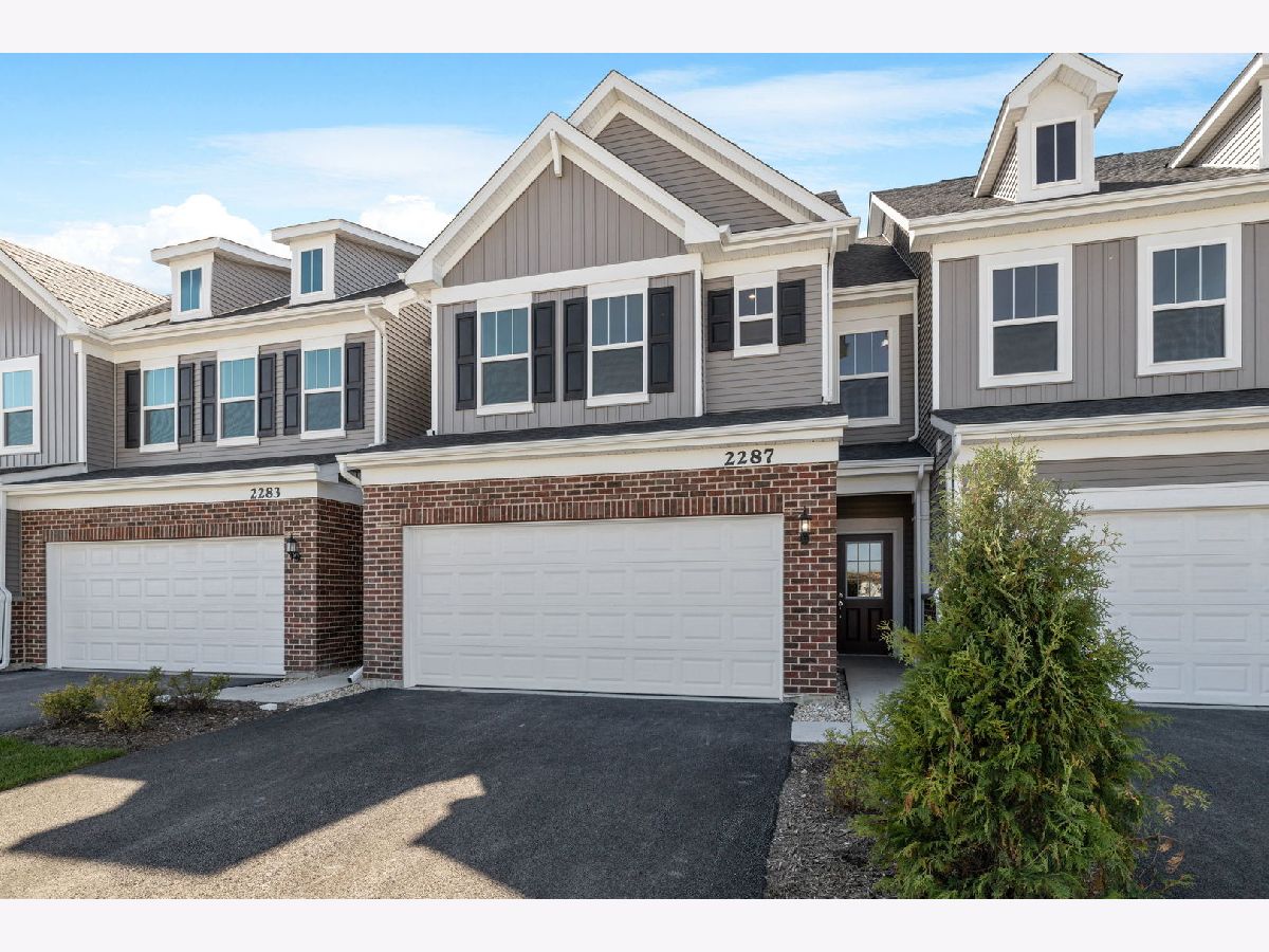 Condos & Townhomes Sold Townes At Sawgrass Bolingbrook Illinois, 2287 Ryegrass