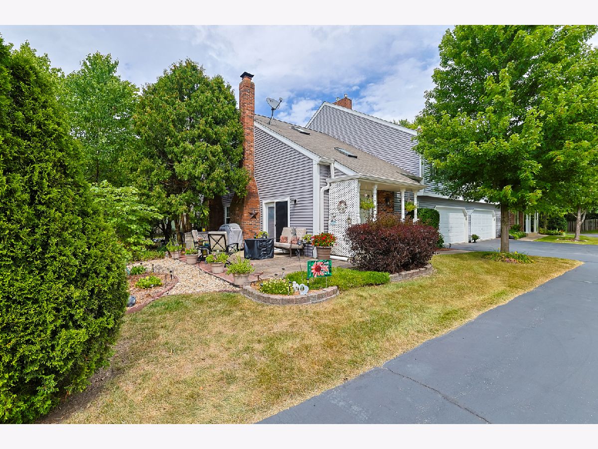 Townhomes Sold Warrenville Lakes Warrenville Illinois, 2s781 Grove