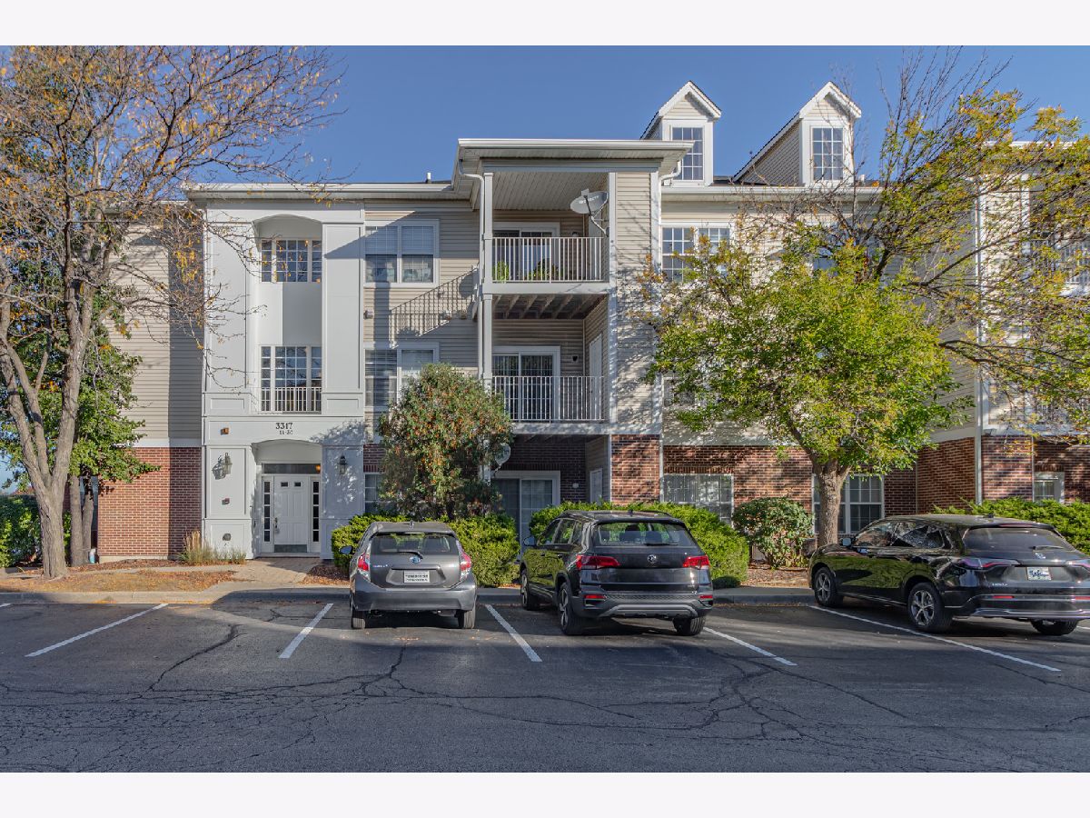 Condominiums Rented Stratford Court Lake Bluff Illinois, 3317 Stratford