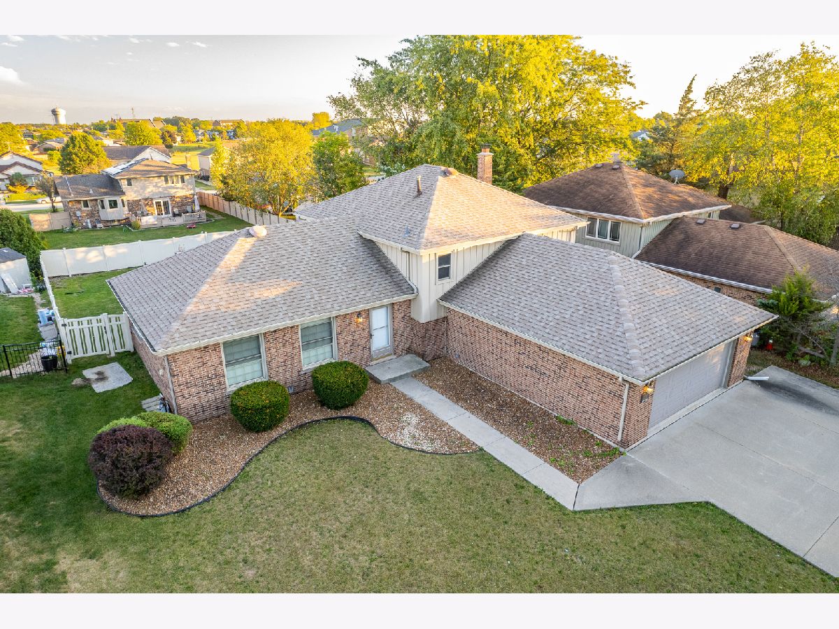 Homes & Townhomes Sold Pheasant Chase Tinley Park Illinois, 8525 Carriage