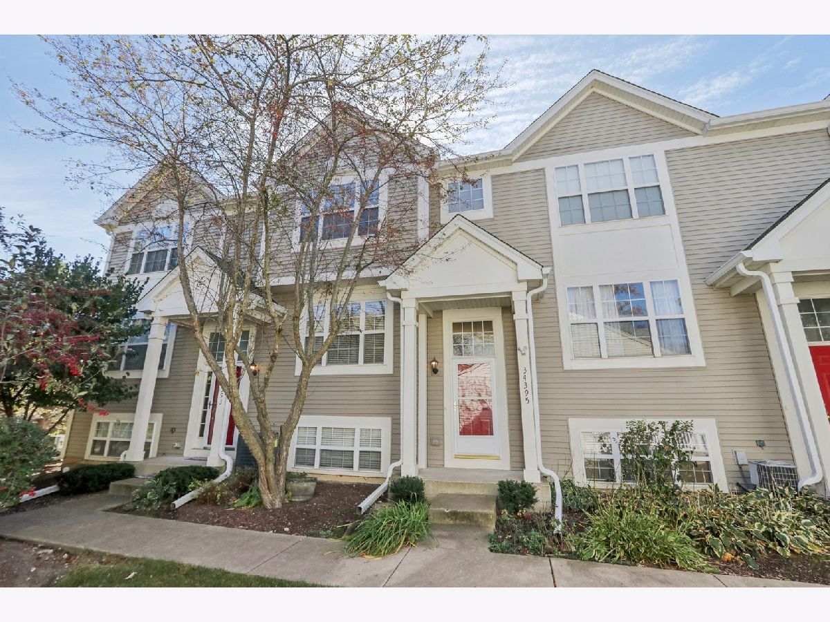 Condos & Townhomes Sold Brooks Farm Round Lake Beach Illinois, 34395 Aster