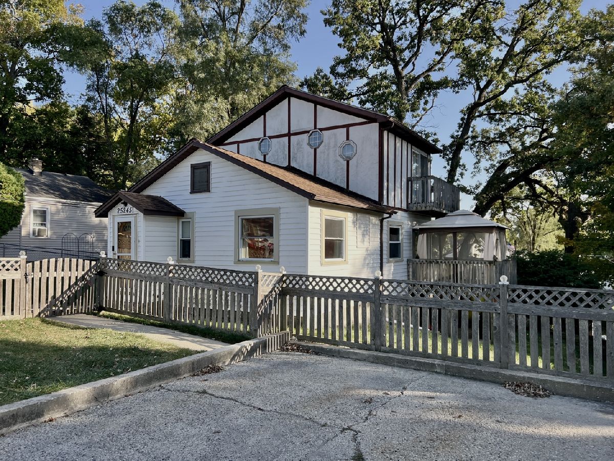 Homes Sold Pickerel Point Ingleside Illinois, 25245 Chicago