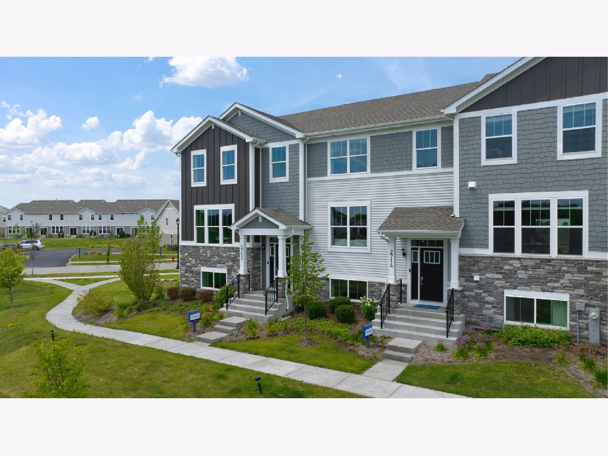 Condos & Townhomes Sold Liberty Meadows Aurora Illinois, 594 Wolverine