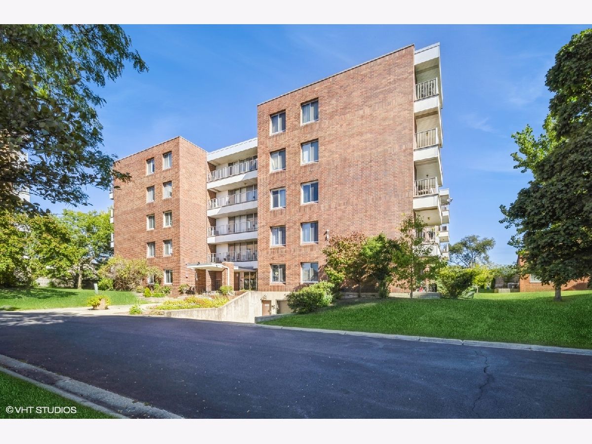 Condos & Townhomes Sold Triumvera Glenview Illinois, 4000 Triumvera