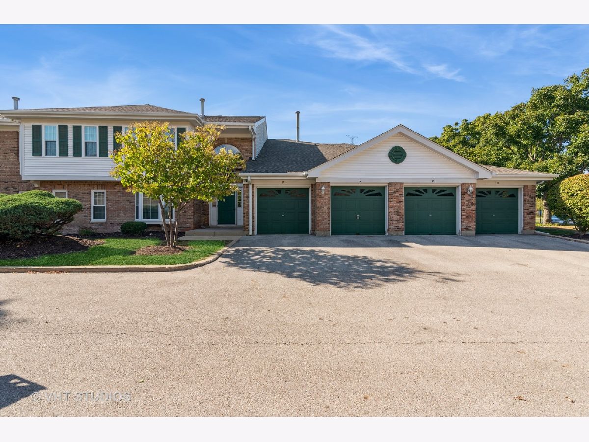 Condominiums Sold Weston Courtyard Palatine Illinois, 147 Brandon