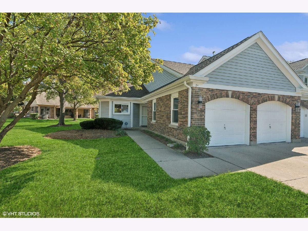 Townhomes & Condos & Homes Rented Woodlands Of Fiore Buffalo Grove Illinois, 35 Willow