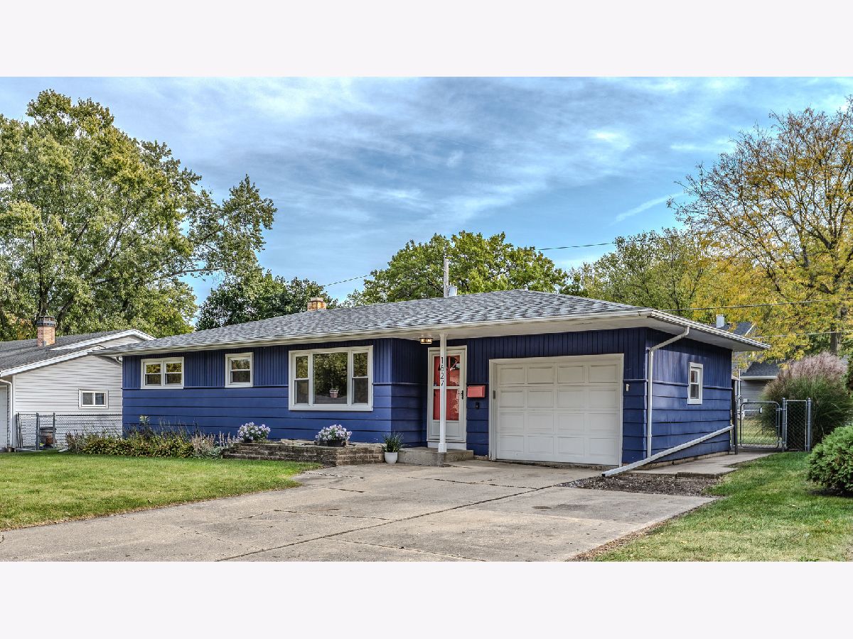 Homes Sold Fairview Plaza St Charles Illinois, 1627 Oak