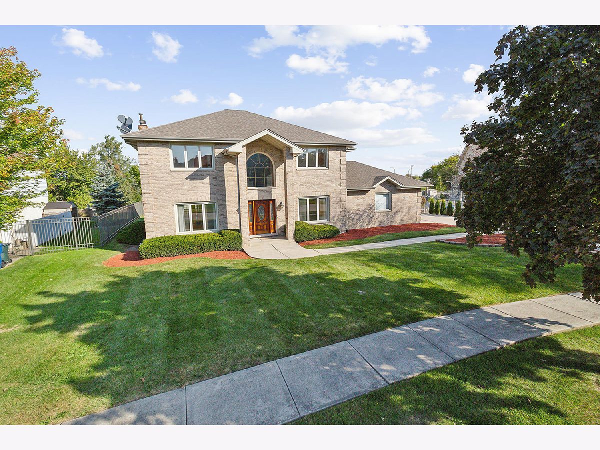 Homes Sold Barrington Square Mokena Illinois, 10646 Halligan