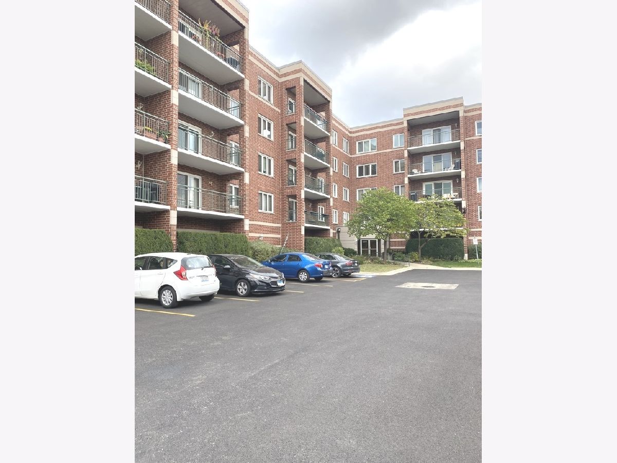 Condominiums & Homes Sold Rivers Edge Chicago Illinois, 5255 Riversedge