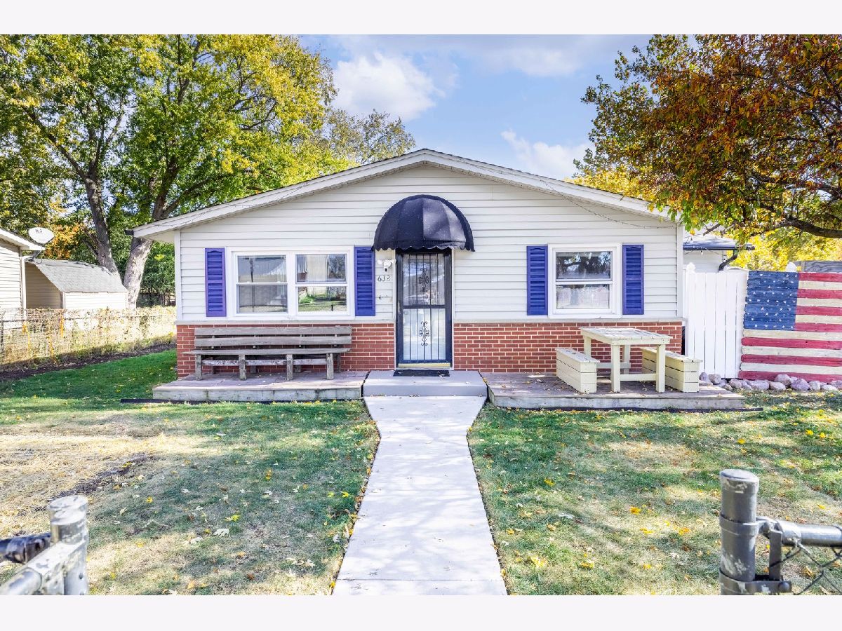 Homes Sold Fair Oaks Streamwood Illinois, 632 Tanglewood