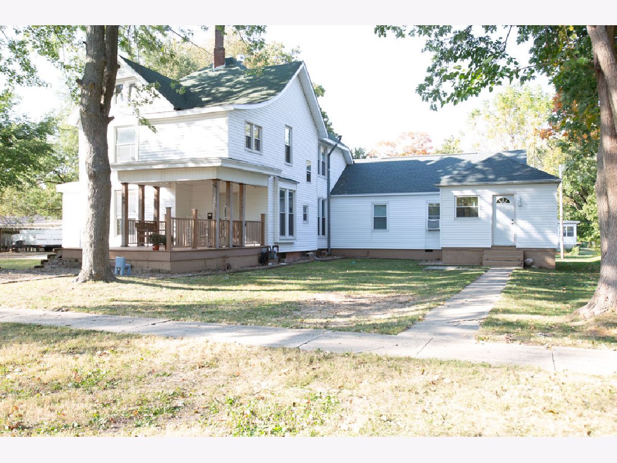  Sold El Paso Illinois, 469 Elmwood