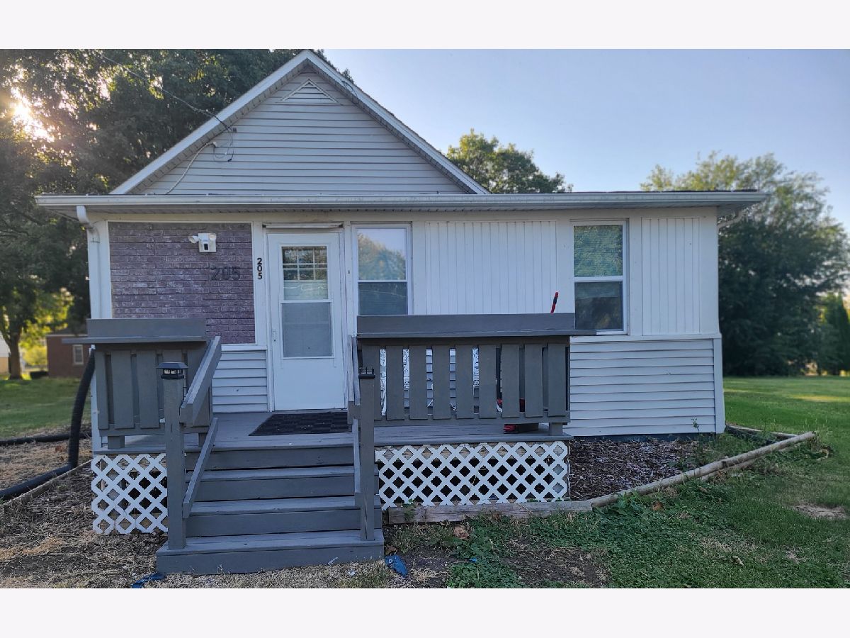  Rented Cherry Illinois, 205 Taylor
