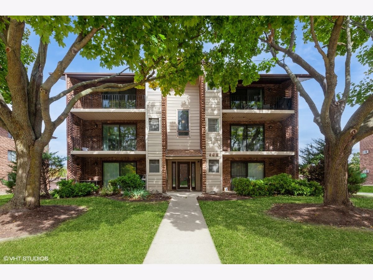 Condominiums Sold River Shores Naperville Illinois, 468 Valley