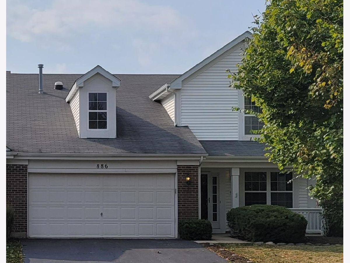  Rented Volo Illinois, 886 Richard Brown