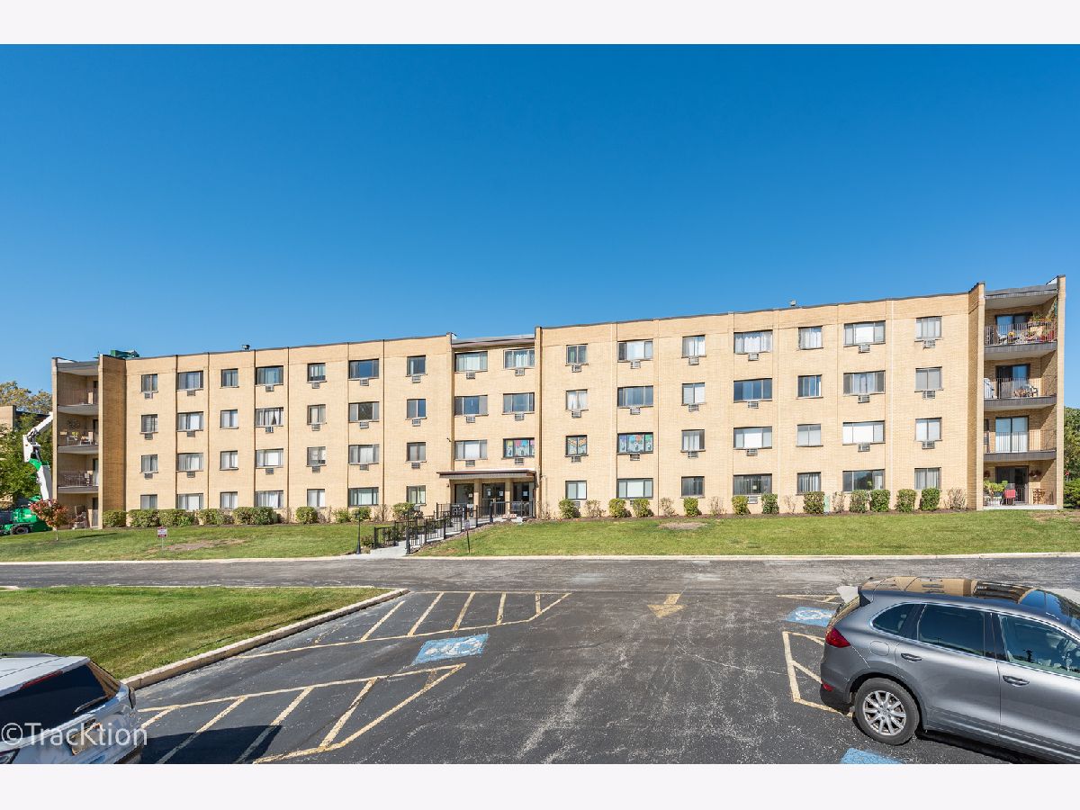 Condominiums Sold Country Club Condos Countryside Illinois, 6660 Brainard