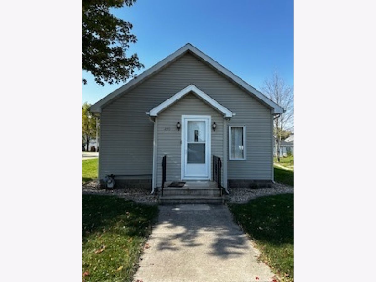  Rented South Wilmington Illinois, 230 2nd