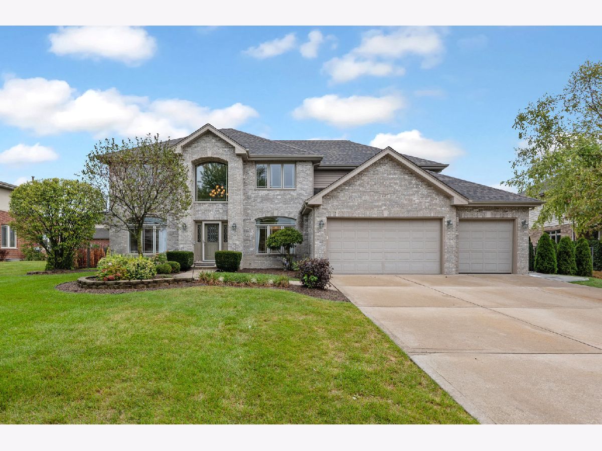 Homes Rented Walker Country Estates New Lenox Illinois, 1670 London