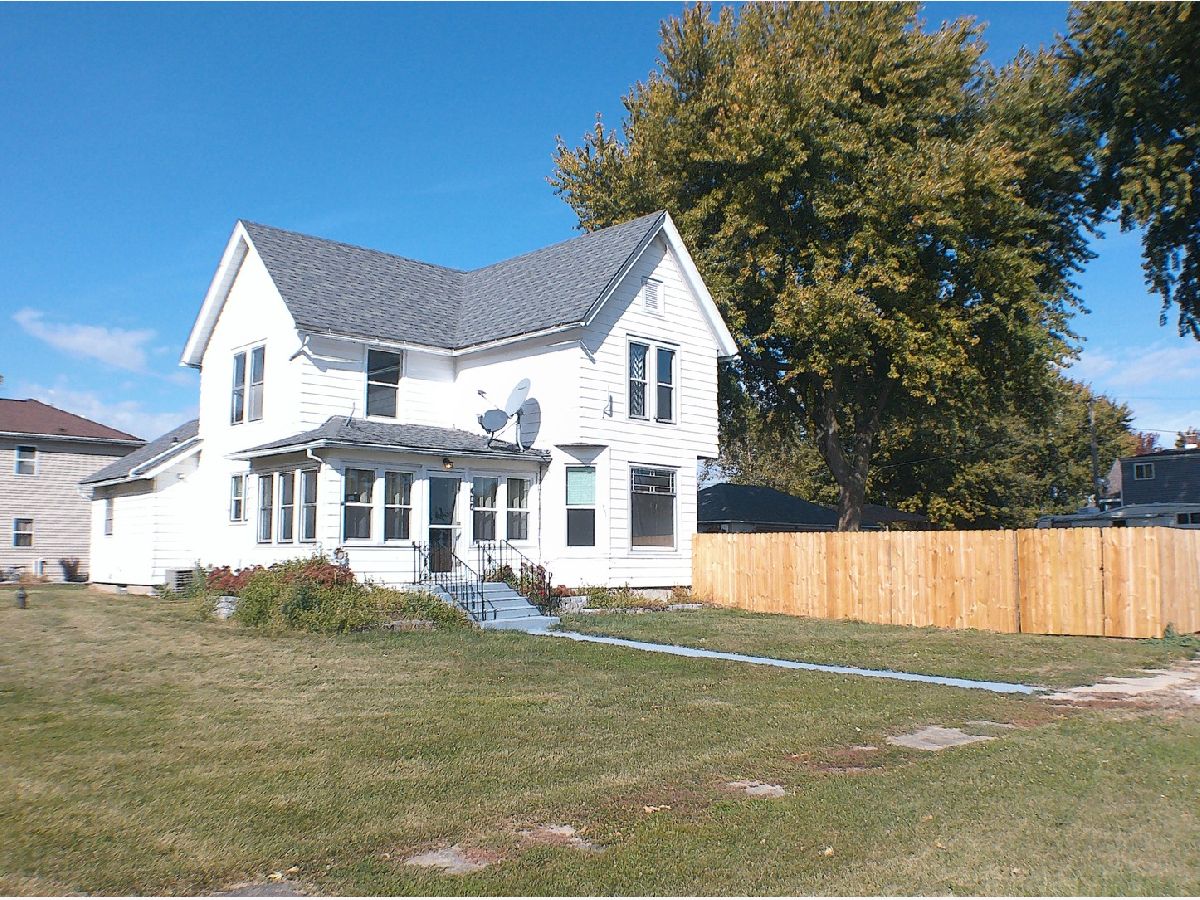  Rented Kings Illinois, 400 2nd