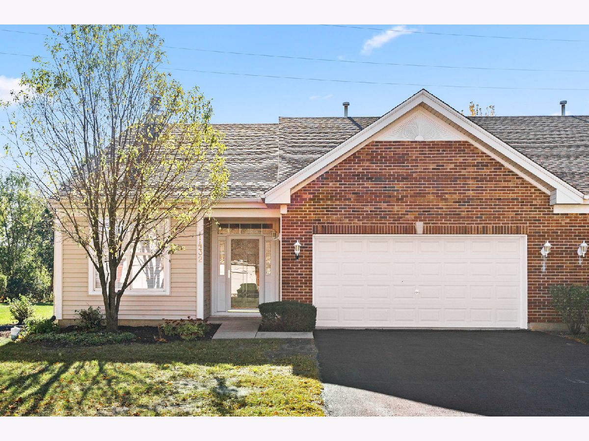 Townhomes & Condos Sold Summit Enclave Dekalb Illinois, 1432 Cambria