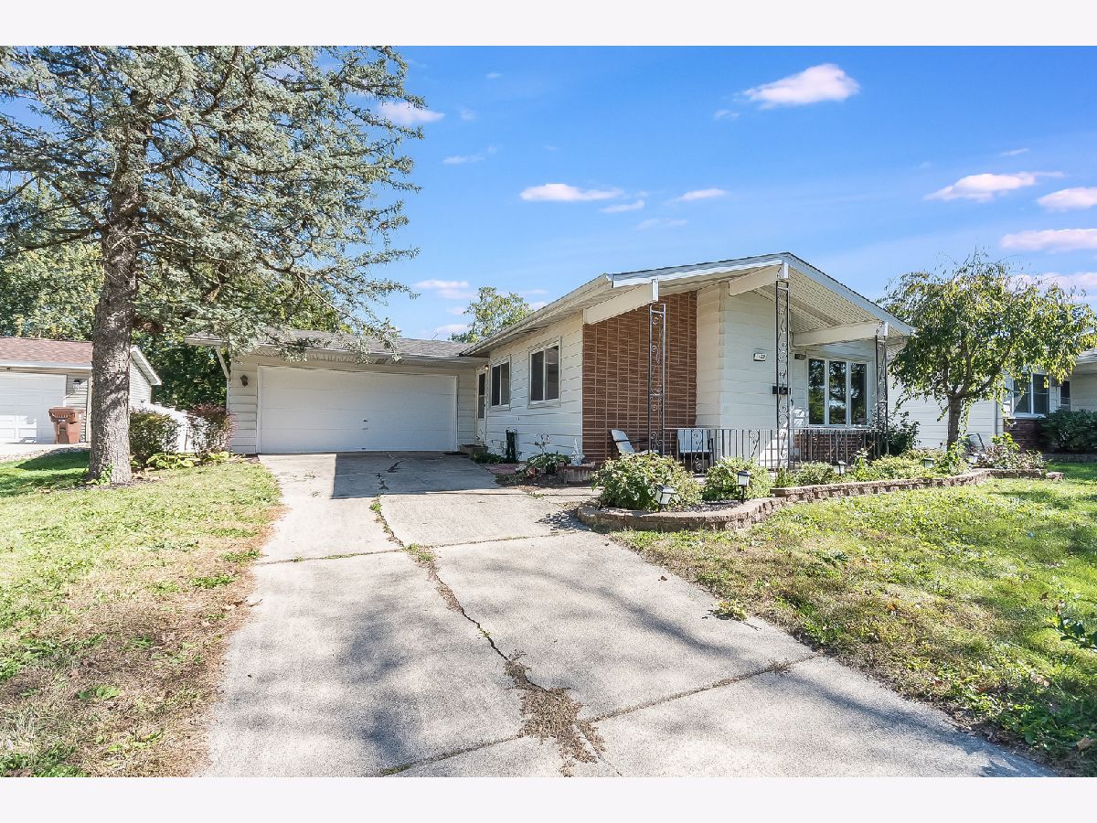 Homes & Condominiums Sold Glenwood Manor Glenwood Illinois, 423 Pleasant