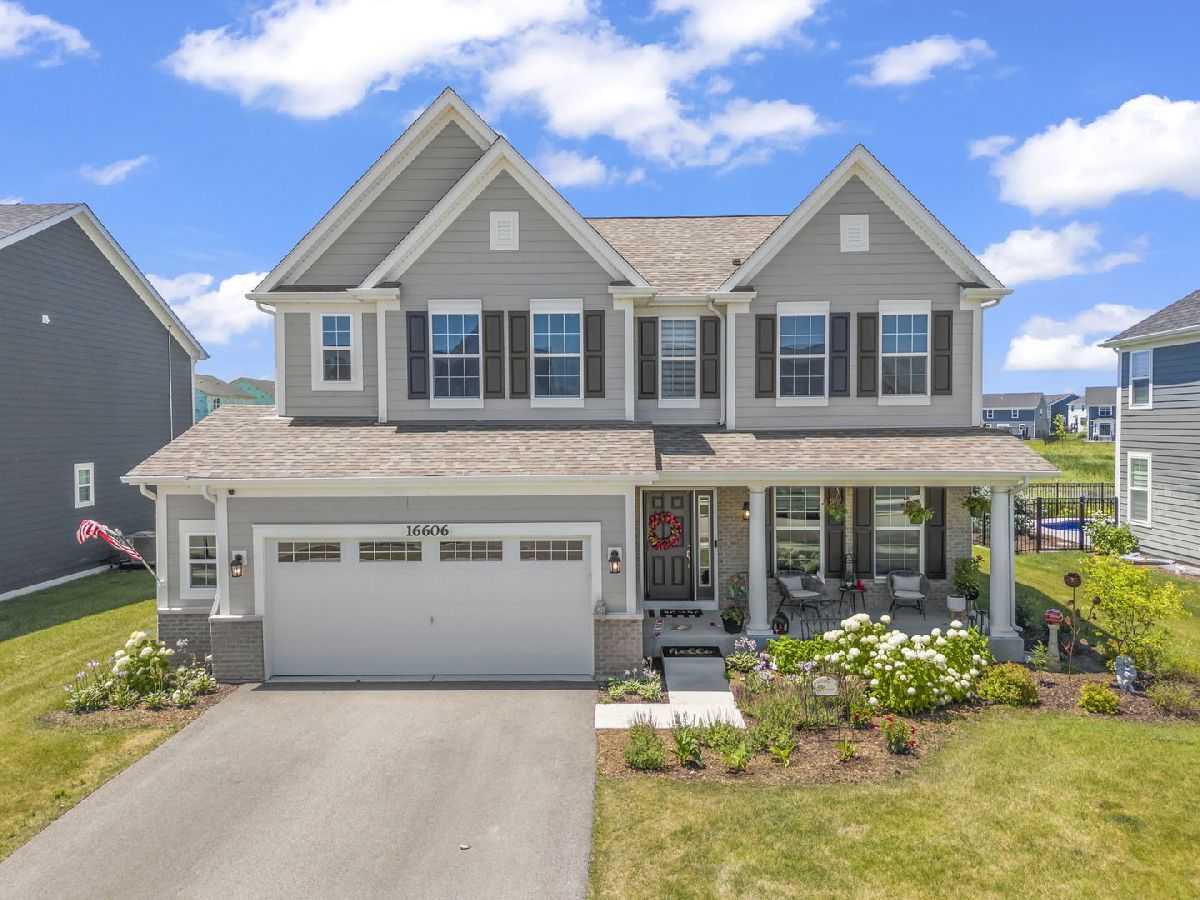 Homes Sold Silo Bend Lockport Illinois, 16606 Sun Meadow