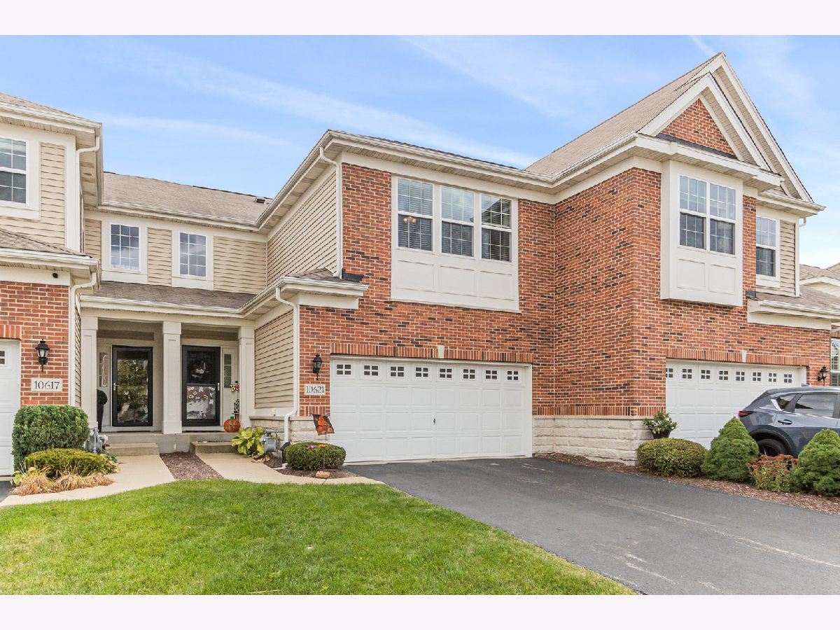 Townhomes Sold Sheffield Square Orland Park Illinois, 10621 154th